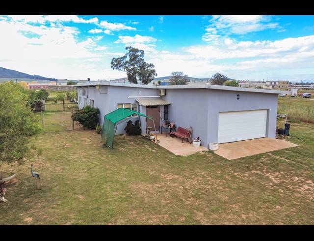 3 BEDROOM HOUSE FOR SALE IN HOOIKRAAL